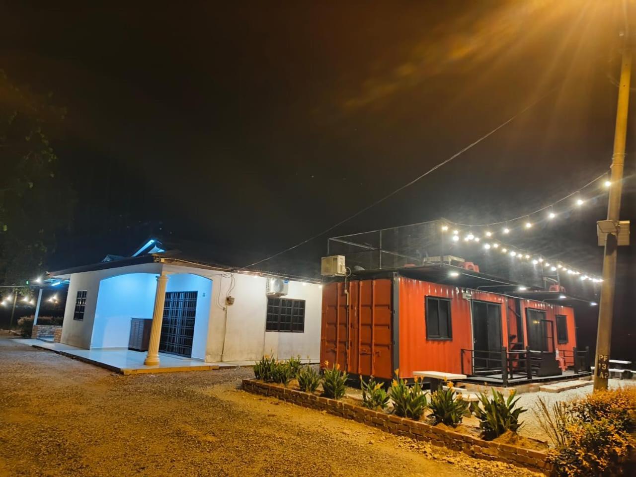 Casa Villa Homestay Sekinchan Eksteriør bilde